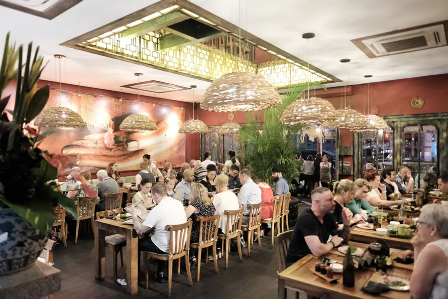 Ginger Moon interior